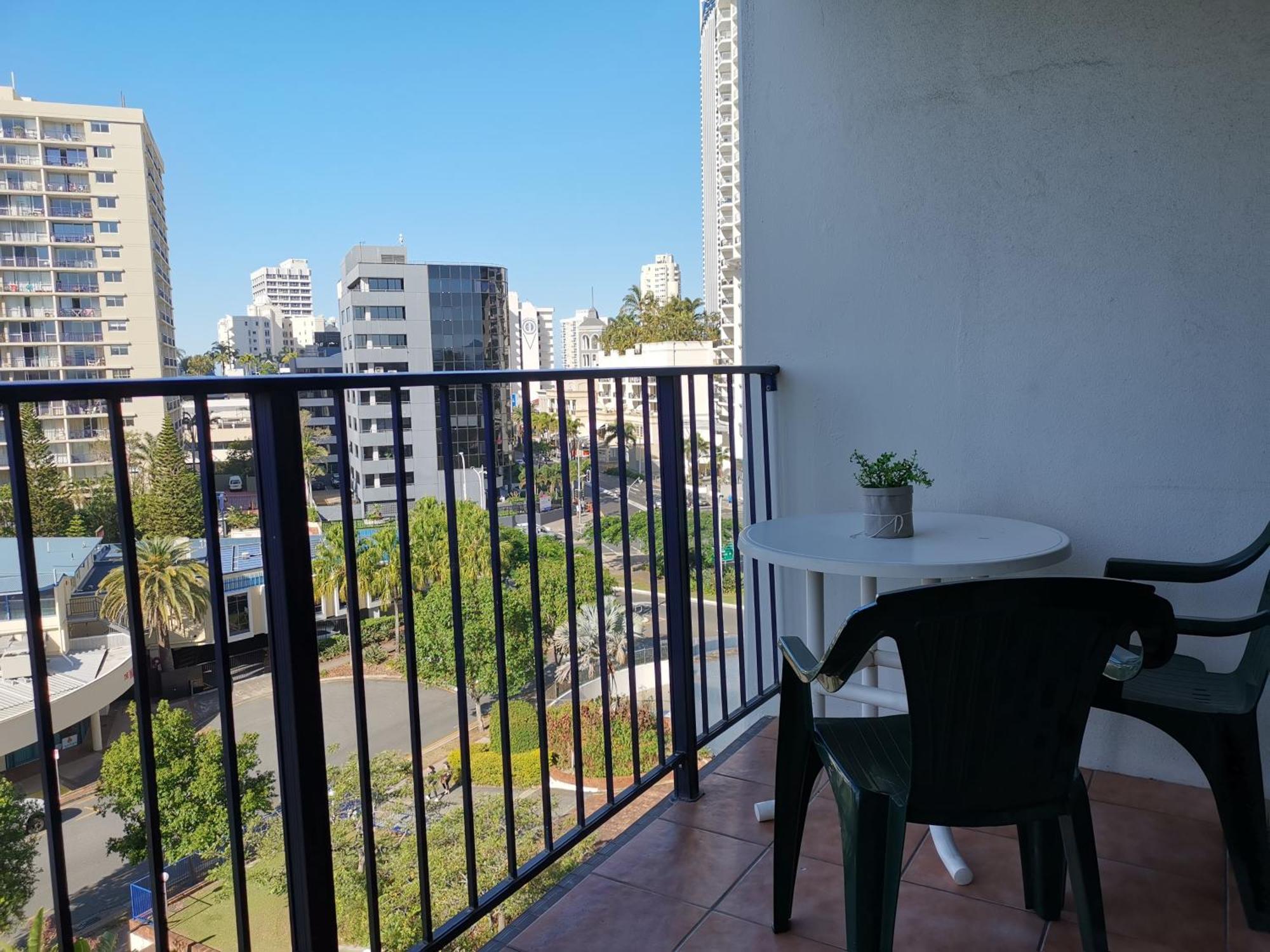 Condor Apartments By Gold Coast Premium Екстериор снимка