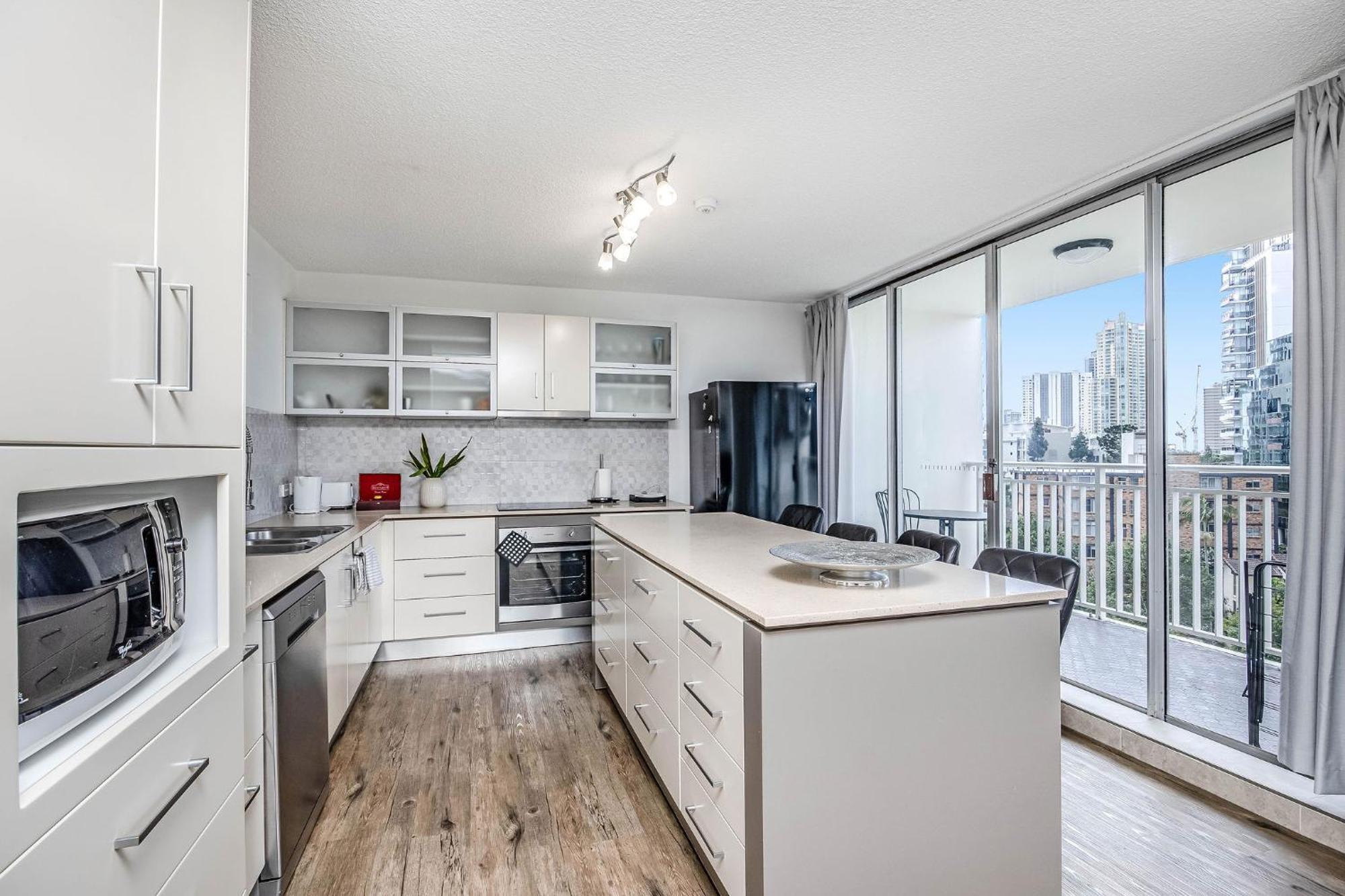 Condor Apartments By Gold Coast Premium Екстериор снимка