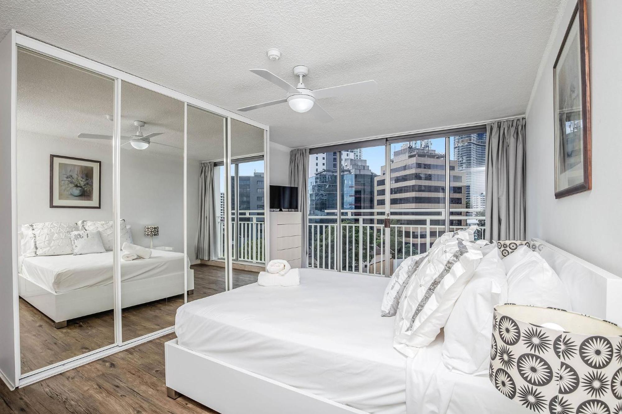 Condor Apartments By Gold Coast Premium Екстериор снимка